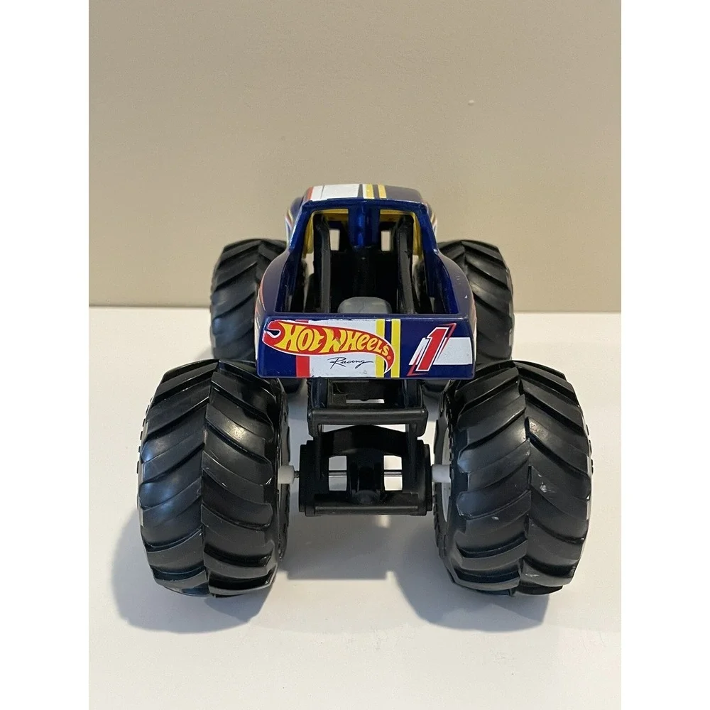 Hot Wheels Monster Jam‎ Monster Truck #1 - 1:24 Scale Vehicle 2018
